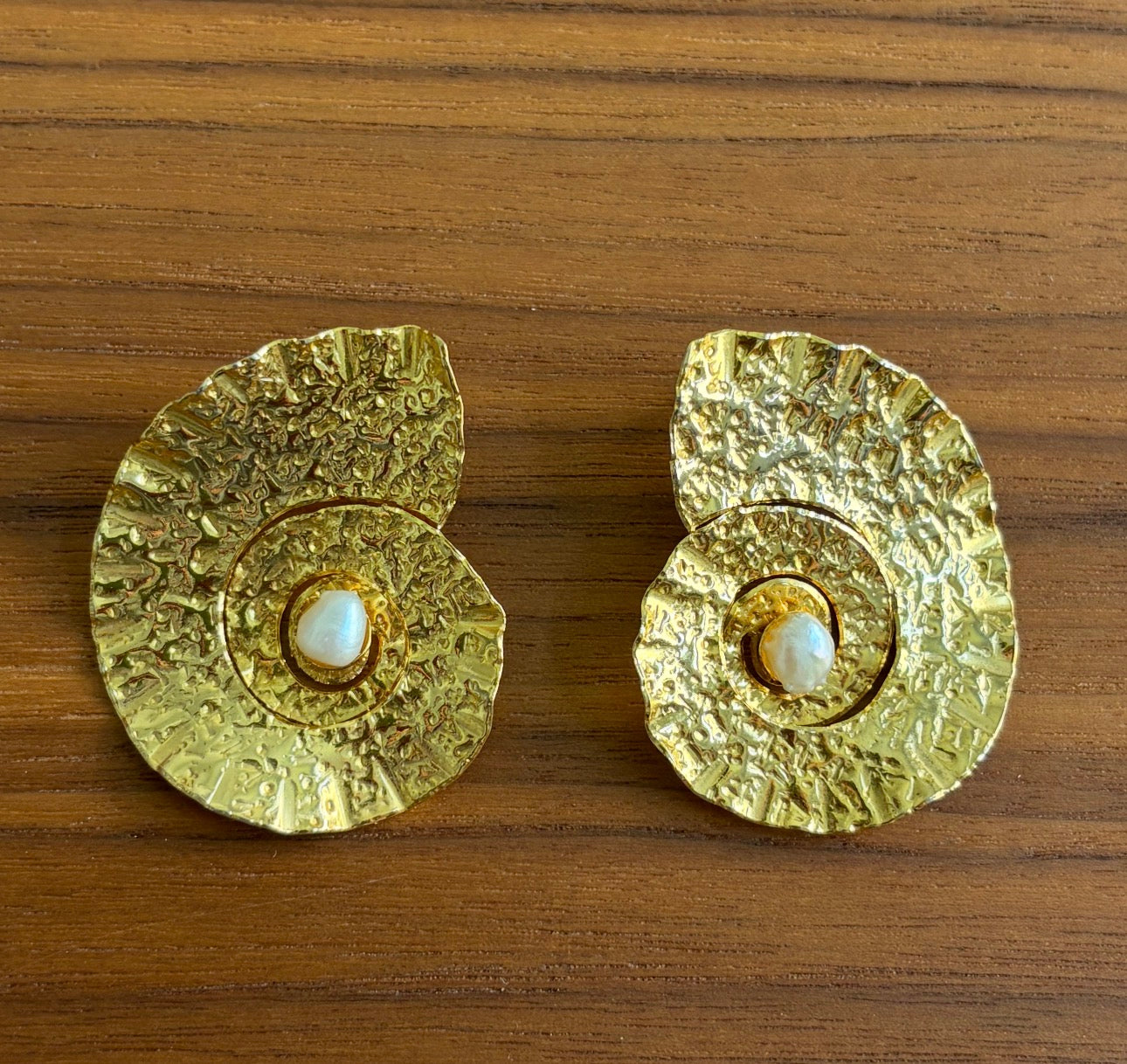 Seashell Earring with Pearl Center