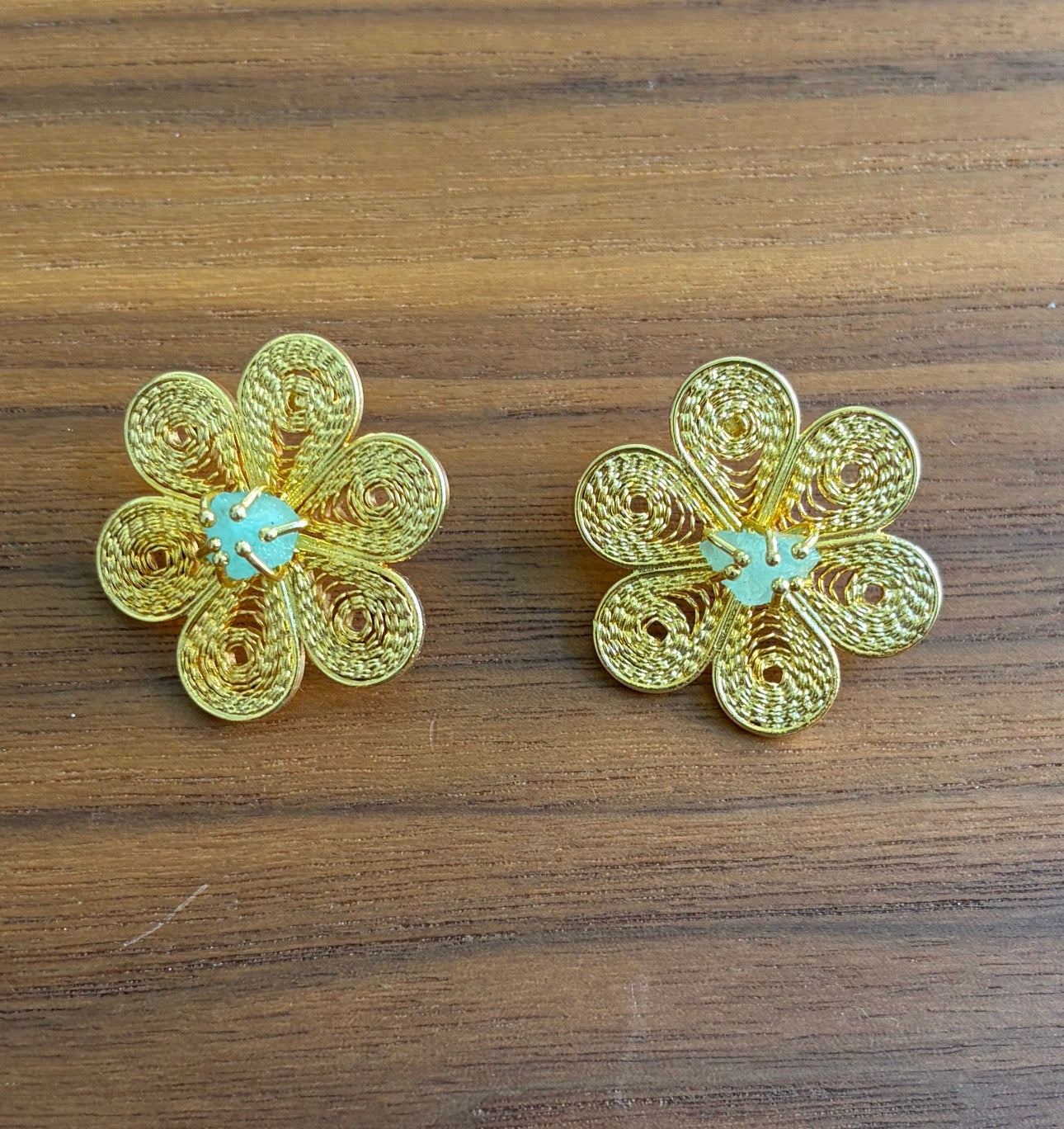 Flower Filigree Earring with Raw Emerald