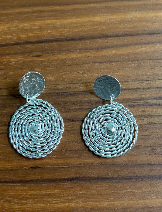 Drop Silver Swirl earring